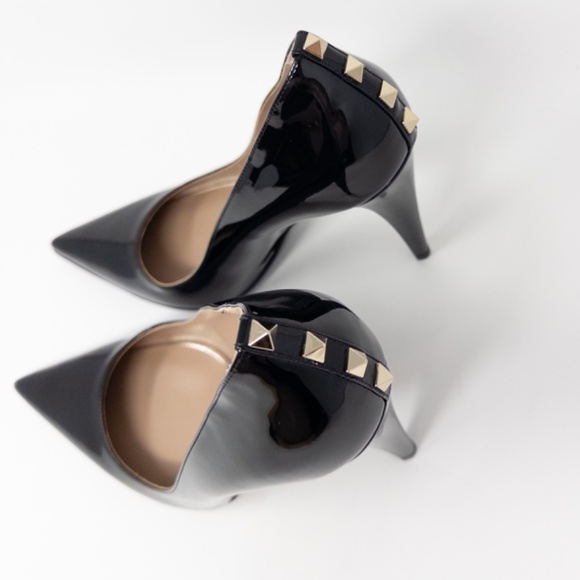 Valentino Garavani Rockstud Patent Leather Black Pumps Stiletto Size 40 EU 10 US - Picture 3 of 9